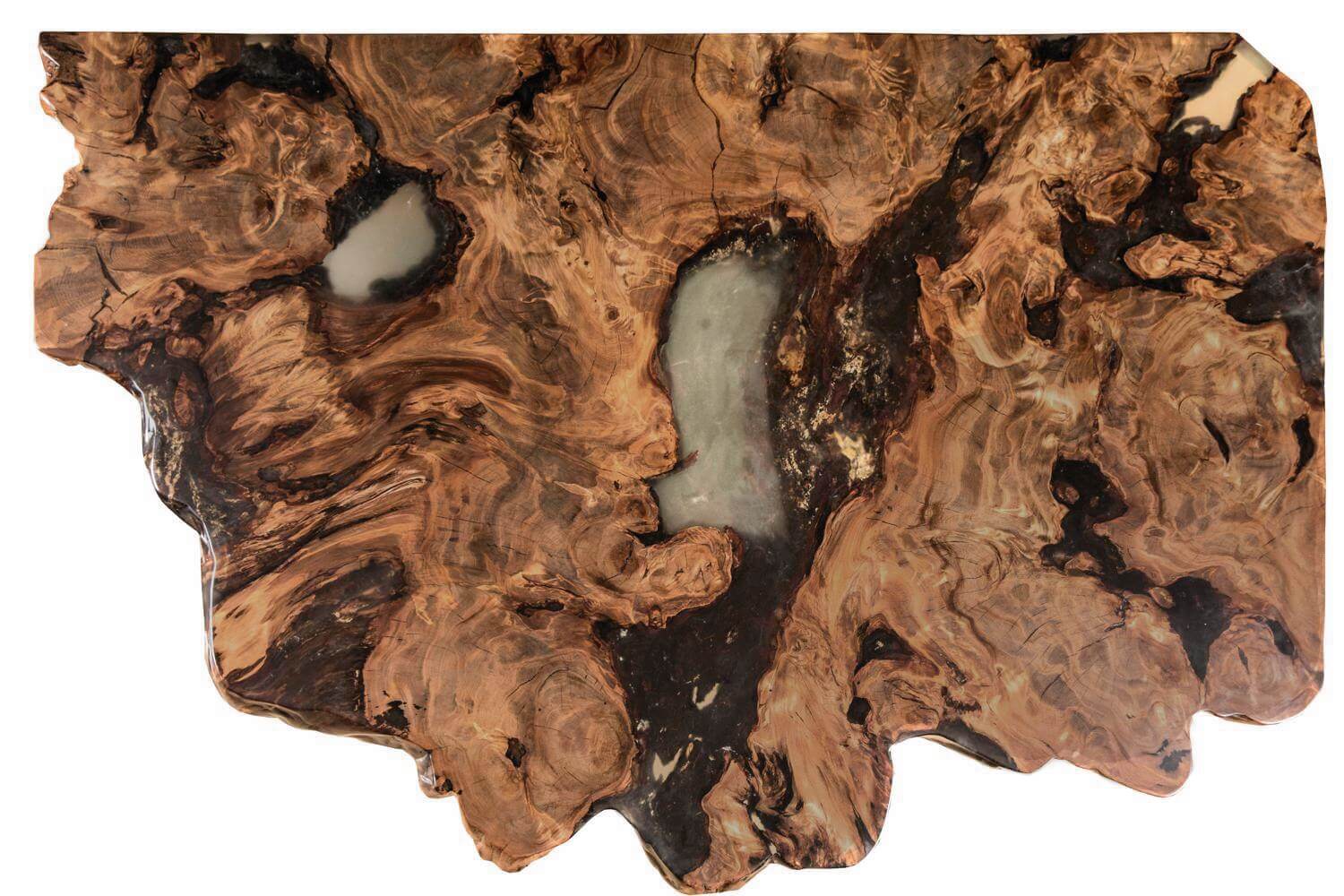 Plateau de table en bois de racine unique comme œuvre d'art de la nature d'une table à manger distinctive