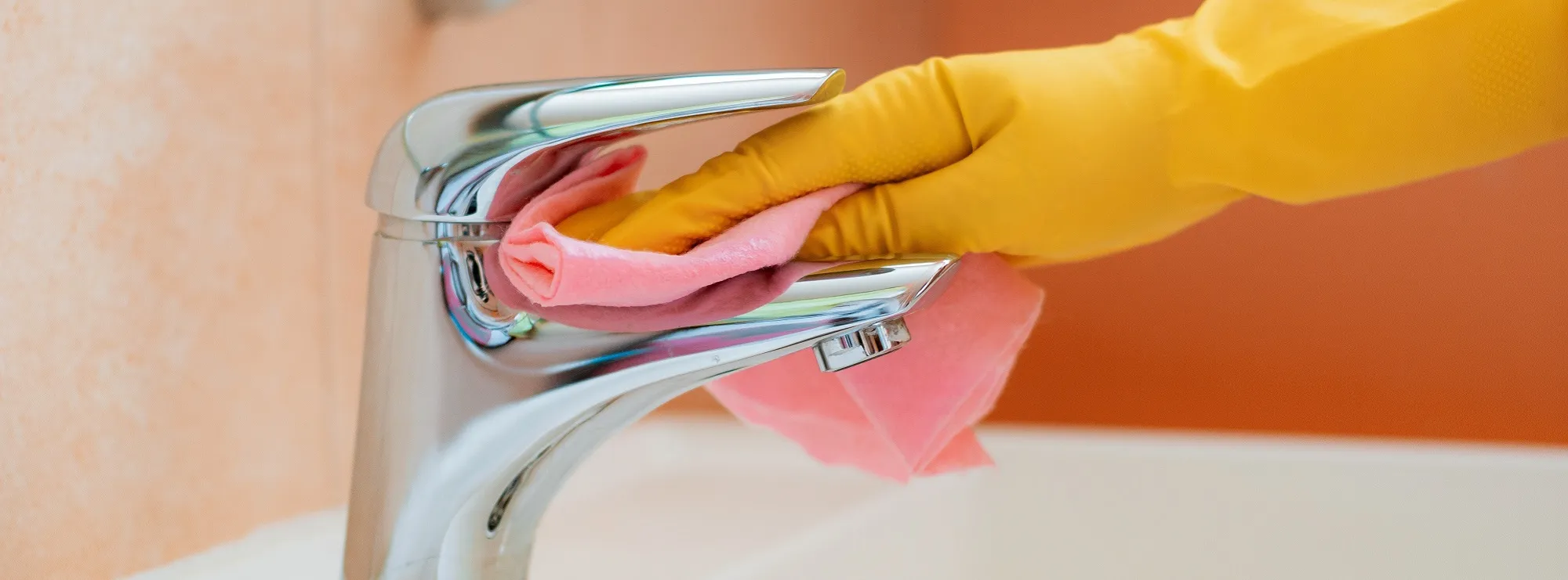 The Ultimate Bathroom Deep Cleaning Checklist: 12 Steps to Perfection