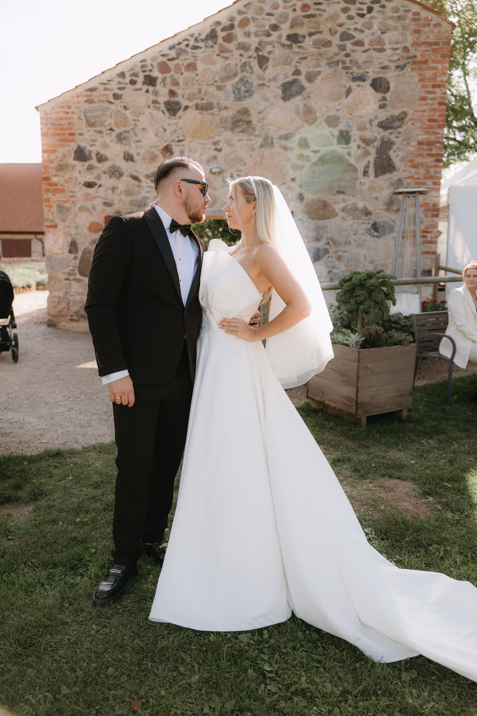 Designerwear, fashion design, emerging designer, capsule collection, sustainable fashion, ready-to-wear, pret-a-porter, feminine aesthetics, fashion artist, anna elizabete fashion, made to measure, bespoke boutique