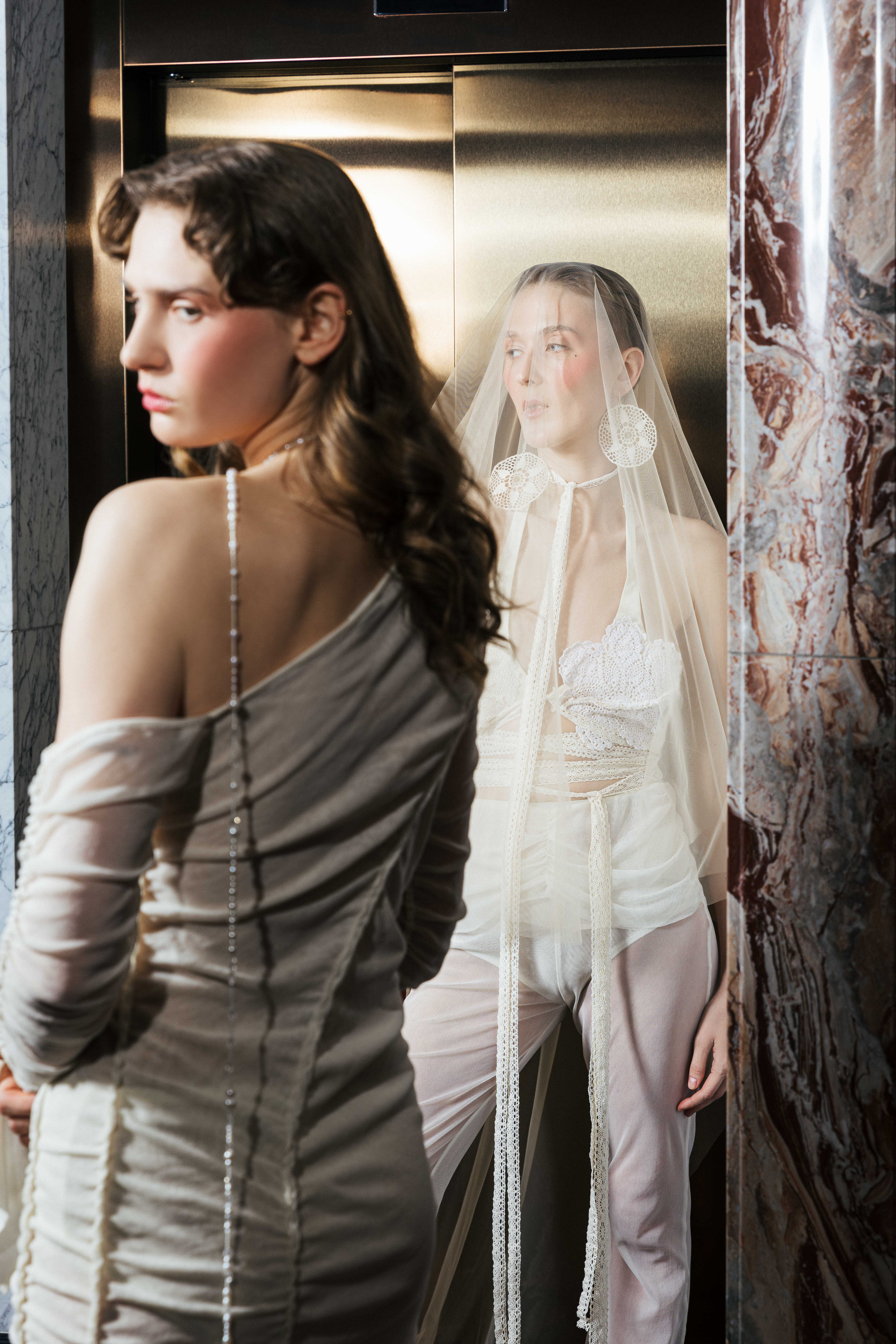 Designerwear, fashion design, emerging designer, capsule collection, sustainable fashion, ready-to-wear, pret-a-porter, feminine aesthetics, fashion artist, anna elizabete fashion, made to measure, bespoke qipao poetry