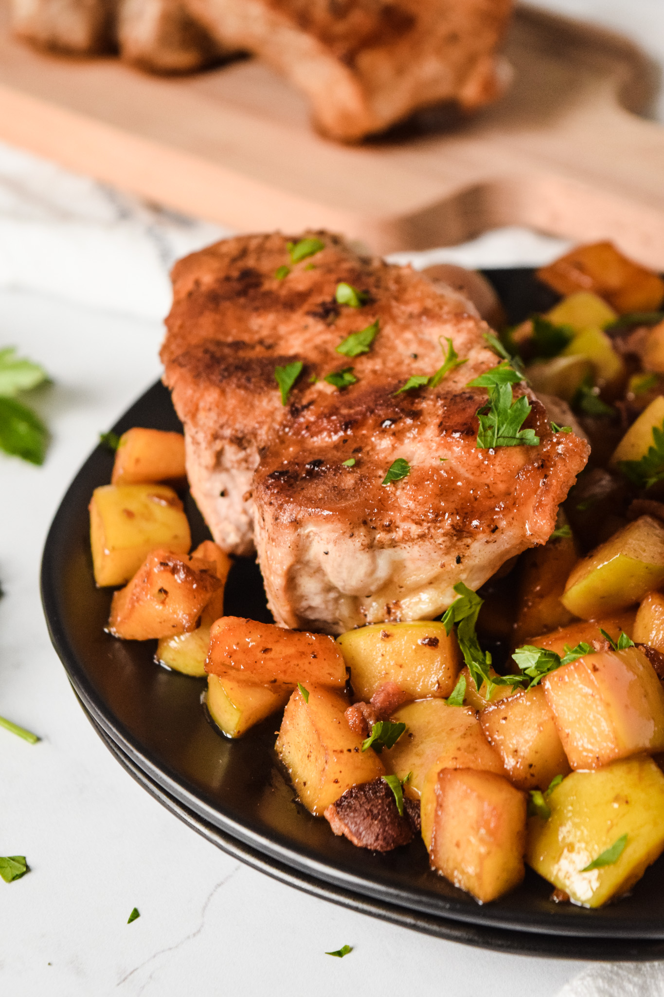 Pan-Seared Pork Chops with Sautéed Apples