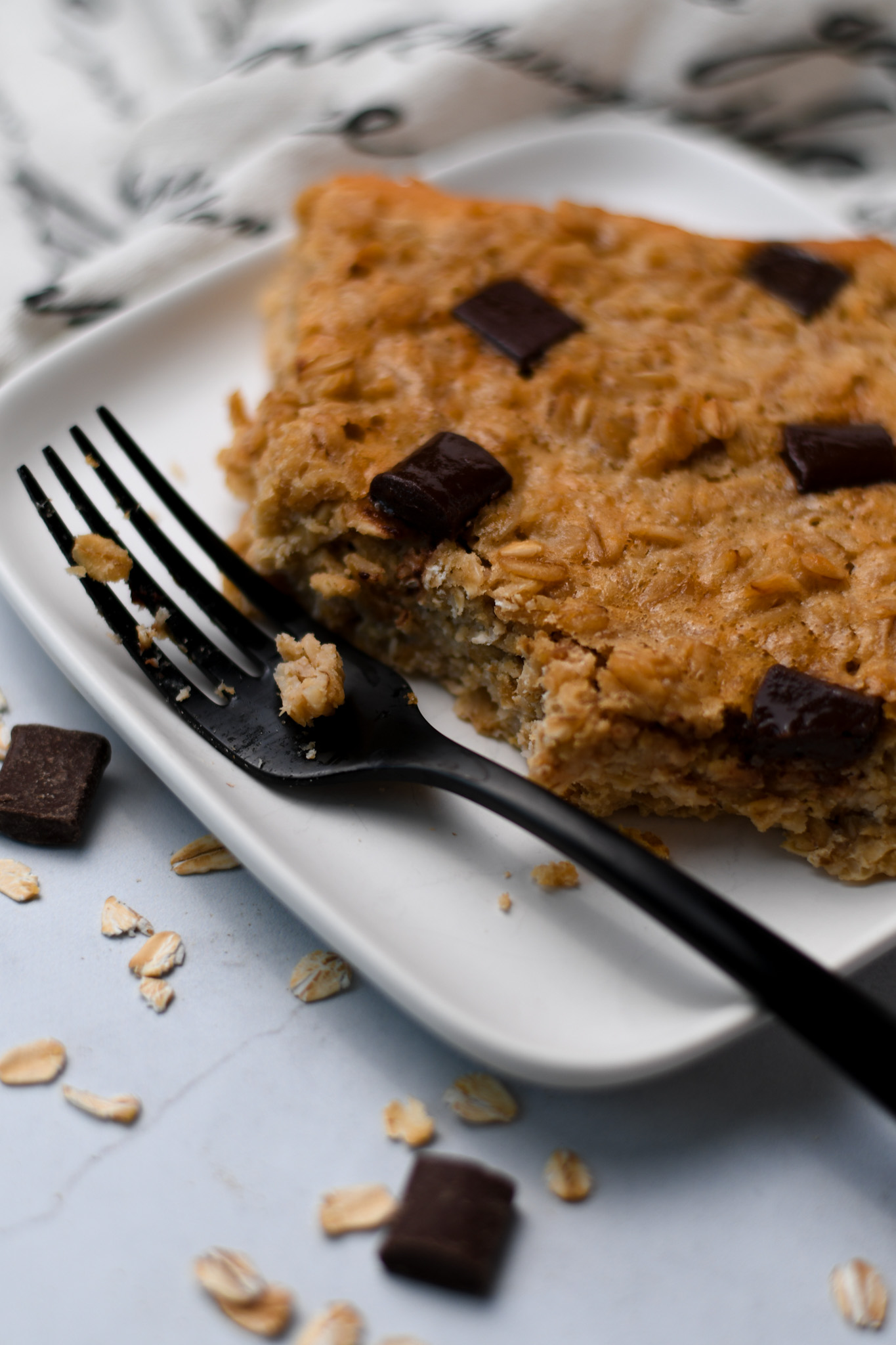Peanut Butter Chocolate Chip Baked Oatmeal