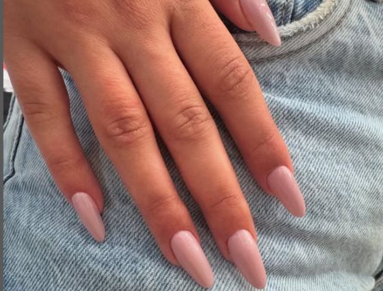 pink-manicure