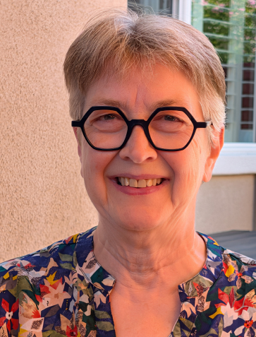 Headshot of Dr. Colleen R. Greer.