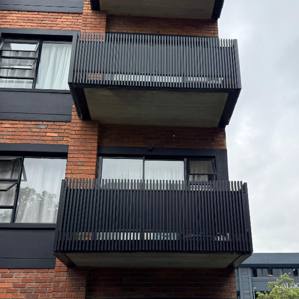 Modern balcony balustrade