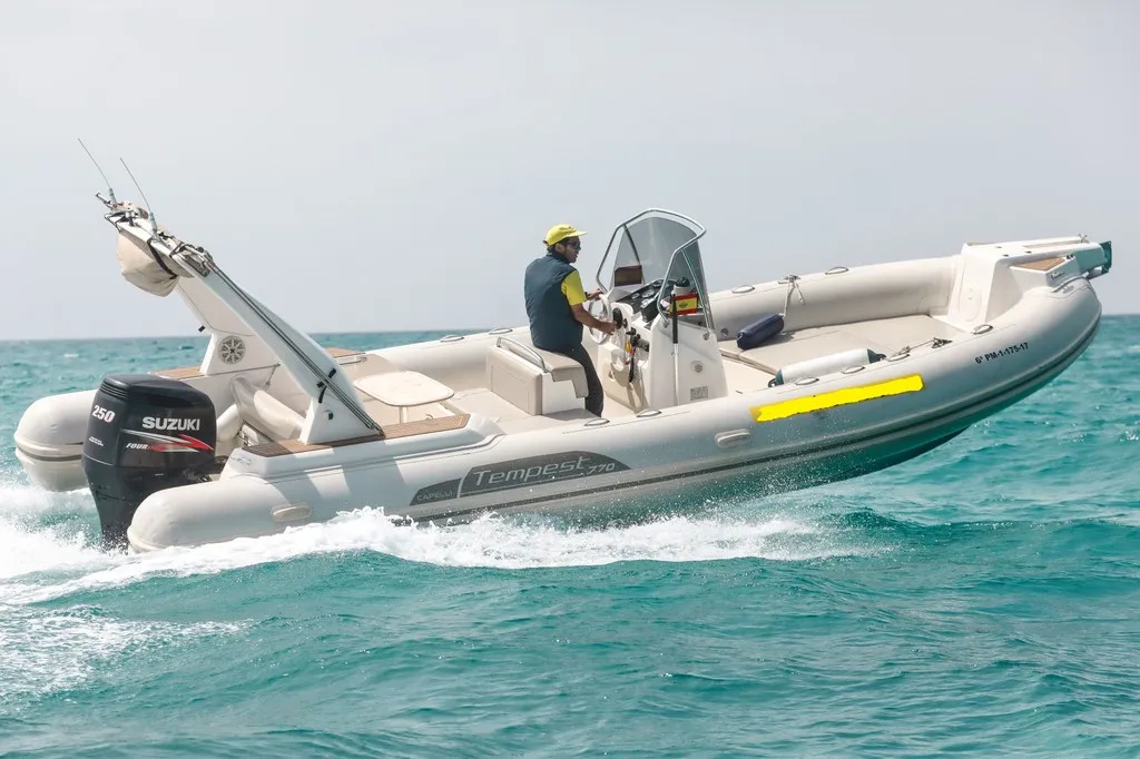 CAPELLI TEMPEST-770