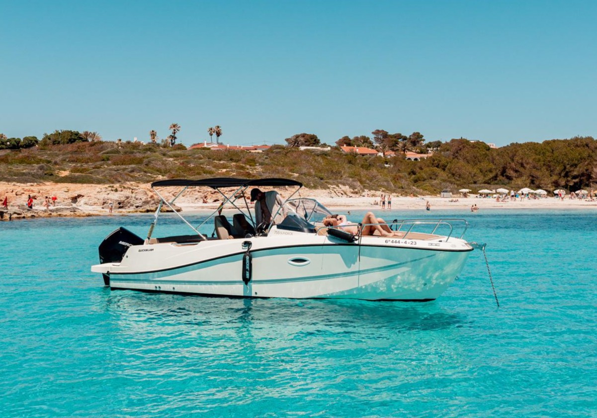 Quicksilver 755 sundeck