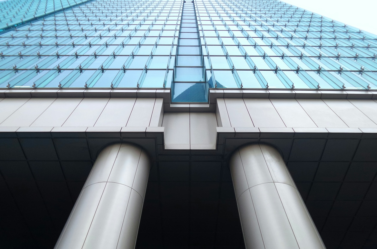 Fix the Foundation Before Scaling AI: How Modern Data Systems Reduce Data Debt