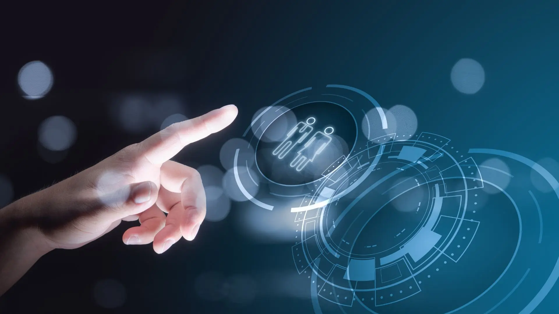 Hand bedient eine digitale Schnittstelle mit leuchtendem Talent-Icon zur Veranschaulichung von datengetriebenem Recruiting und moderner Personalauswahl im Personalwesen.