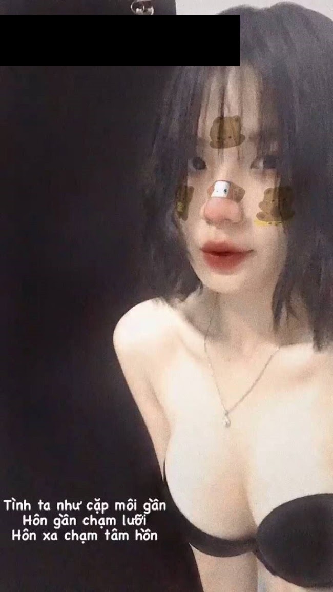 Khánh Trâm 2004 14