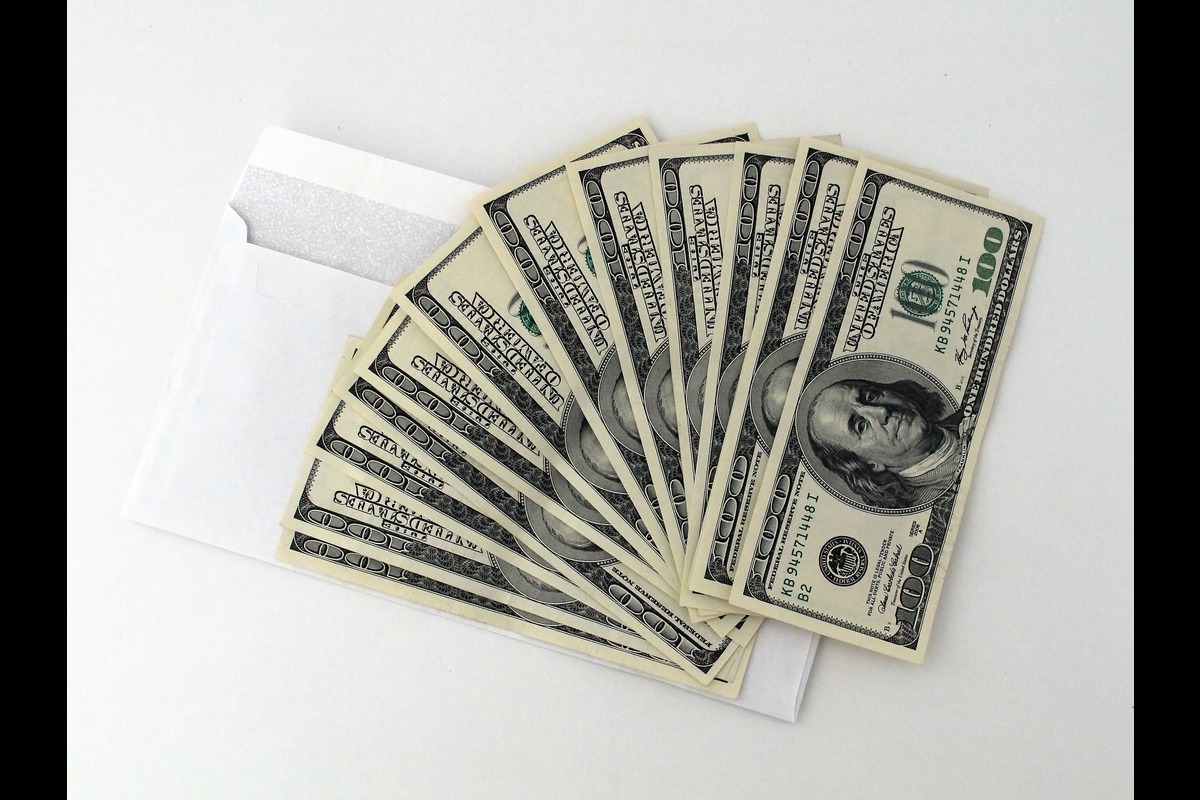 Discover Financial Services (DFS) announces strong Q1 2023 results and approves new share repurchase program while increasing quarterly dividend