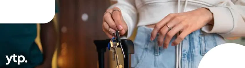 personas solicitando estadia en hoteles a meses sin interes