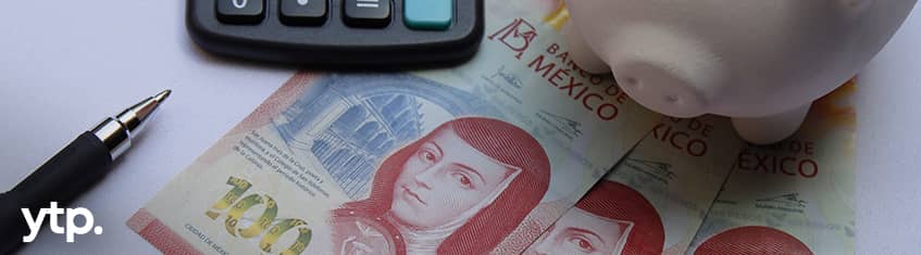 joven revisa como invertir desde 100 y 200 pesos mexico