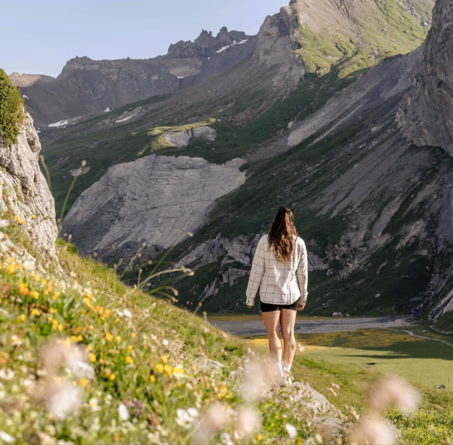 Hikers in the Segnesboden LAAX