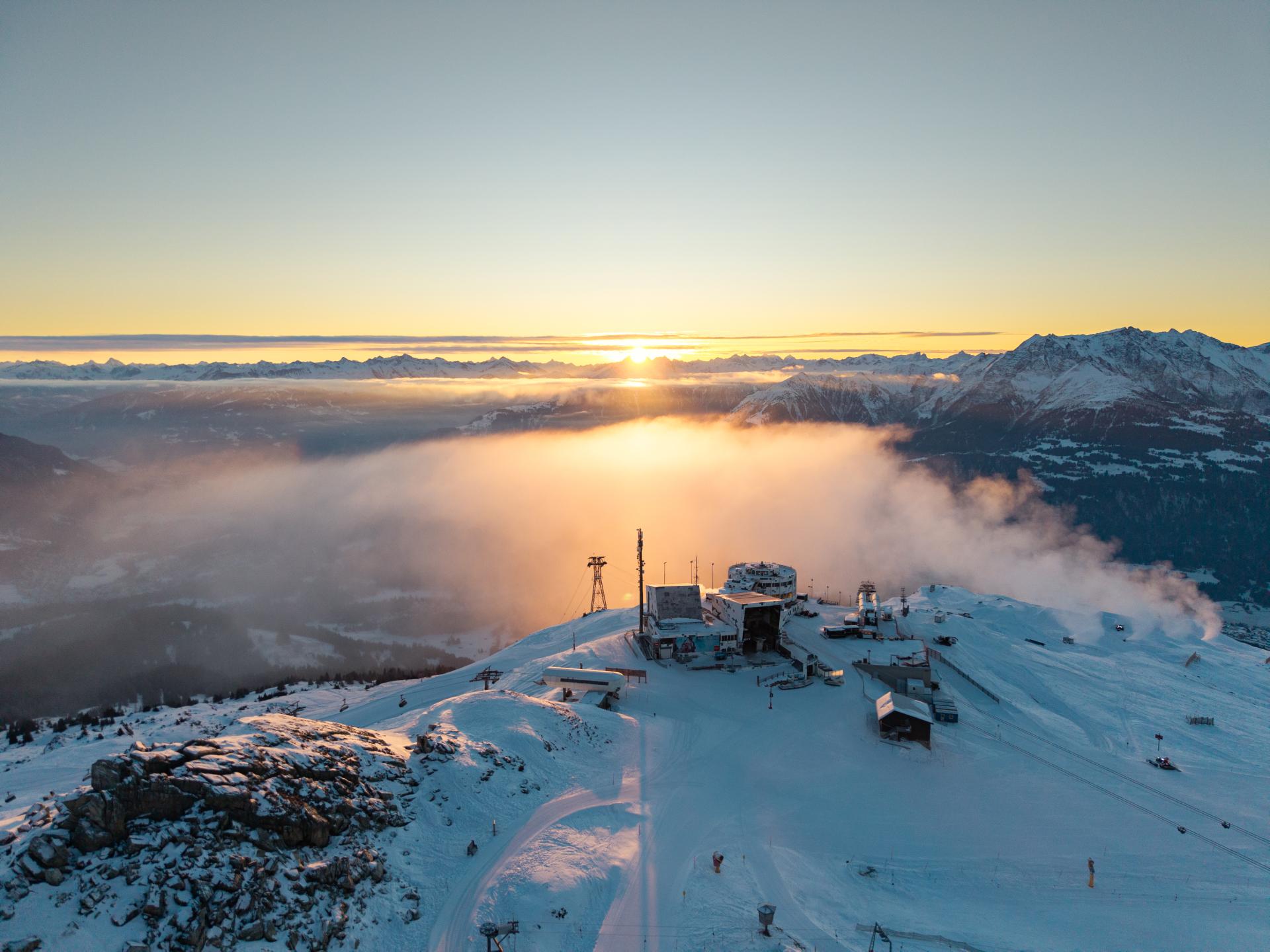 Crestasee mit Schnee