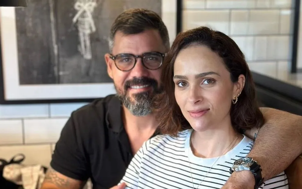 O ator Juliano Cazarré e a esposa, Lelícia, são entusiastas contra o aborto. Foto: Instagram. 