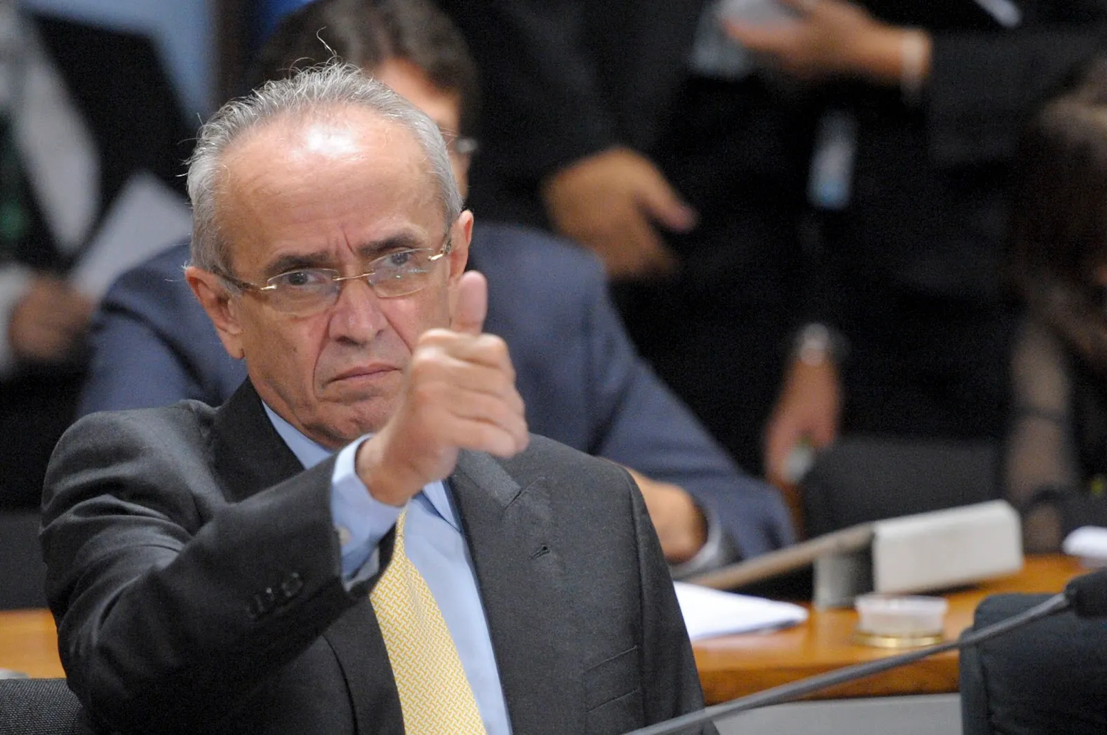 Prefeito Cícero Lucena lidera em João Pessoa com 53%, diz pesquisa