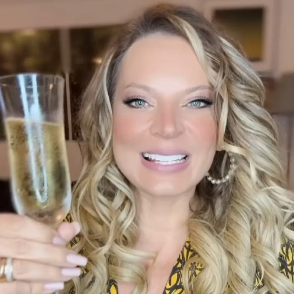 Depois de perder eleição para vereadora, Joice Hasselmann diz que  'aposentou' da política - Rádio Itatiaia