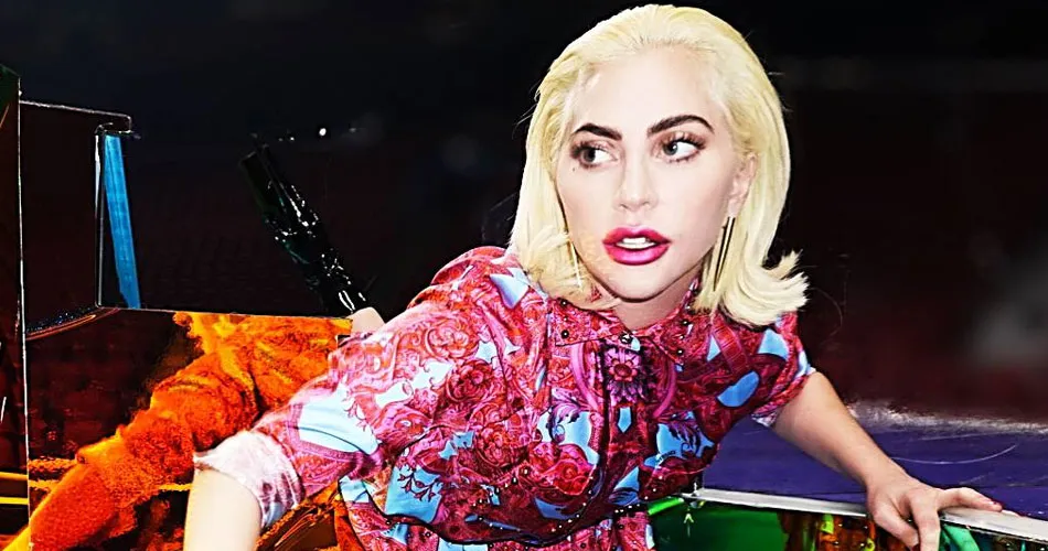 Lady Gaga confirma show histórico na Praia de Copacabana em maio - A Rádio  Rock - 89,1 FM - SP