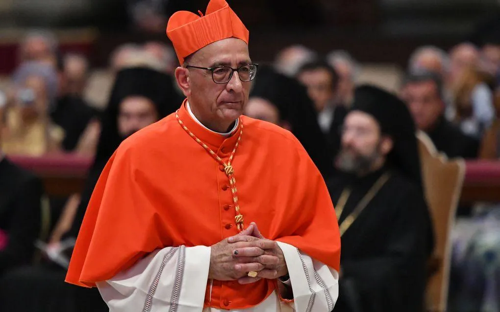 Sou o mais limitado', diz cardeal espanhol que se dedica aos pobres e é  cotado para ser papa - Folha PE