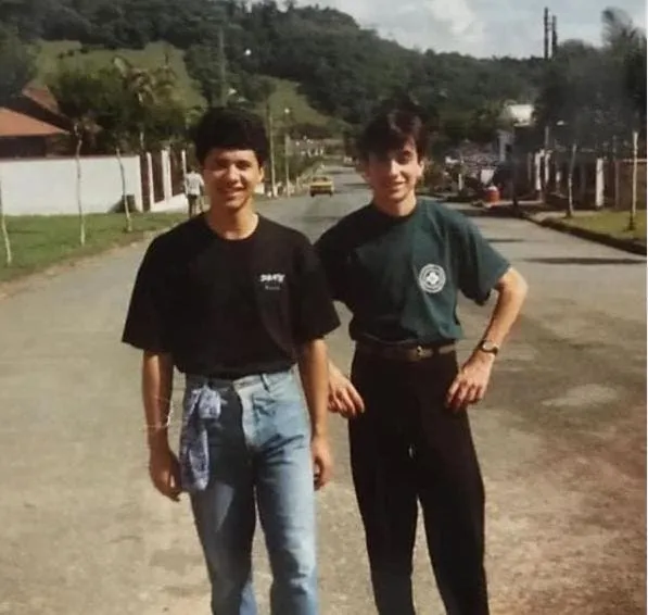 Padre Fábio de Melo e amigo quando jovens
