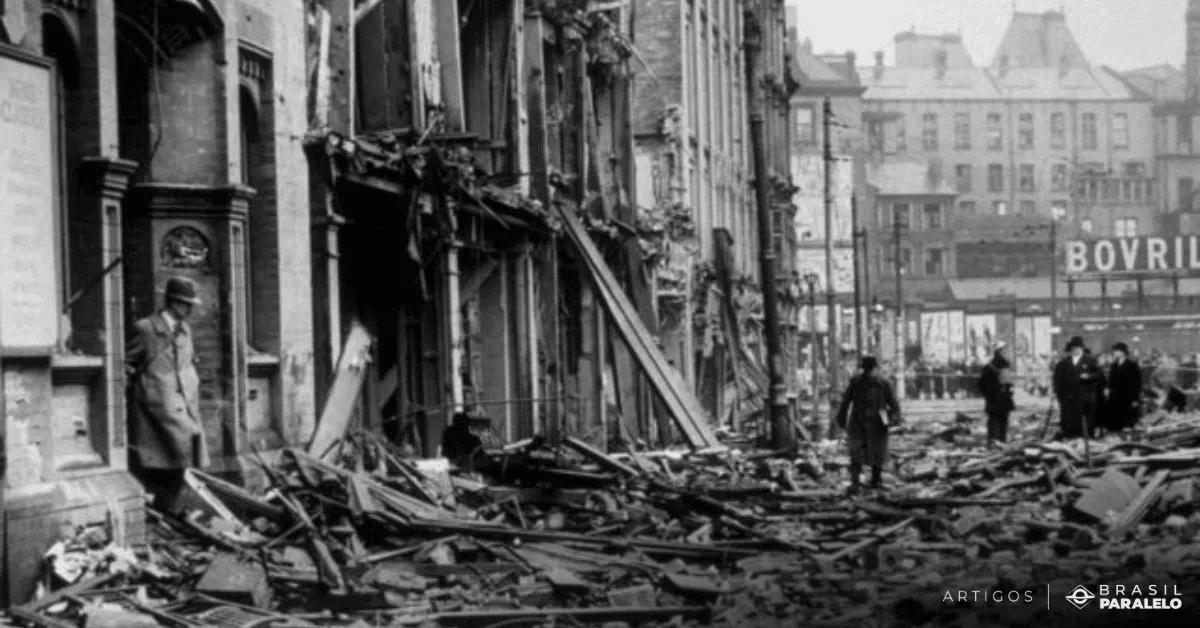 fascismo-destruindo-simbolos