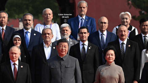 Assessor de Lula diz que desfile da China foi uma comemoração contra o Fascismo