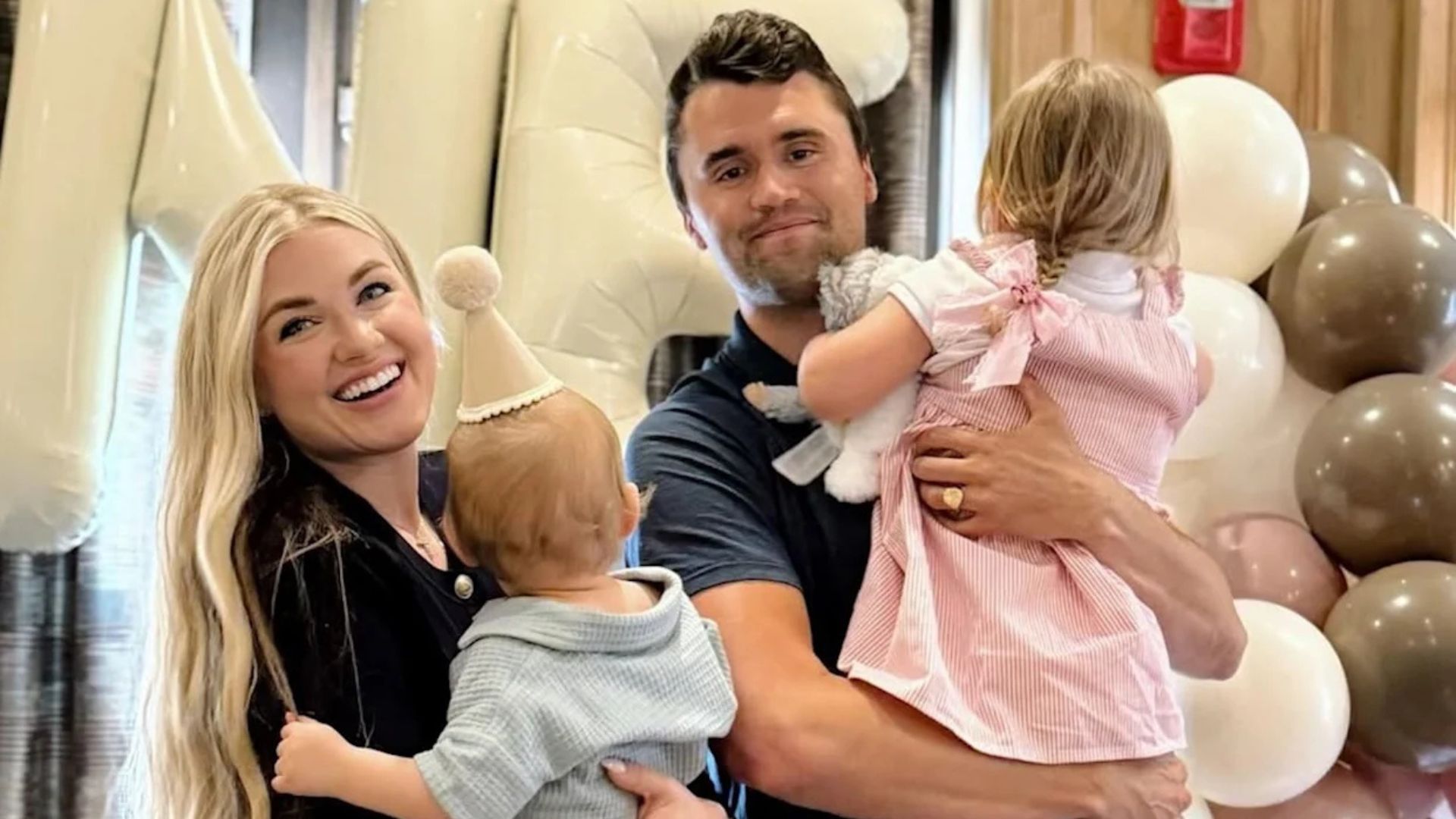 Família de Charlie Kirk, Eduardo Bueno comemorou a morte do influenciador e disse que filhas estariam melhor sem ele.