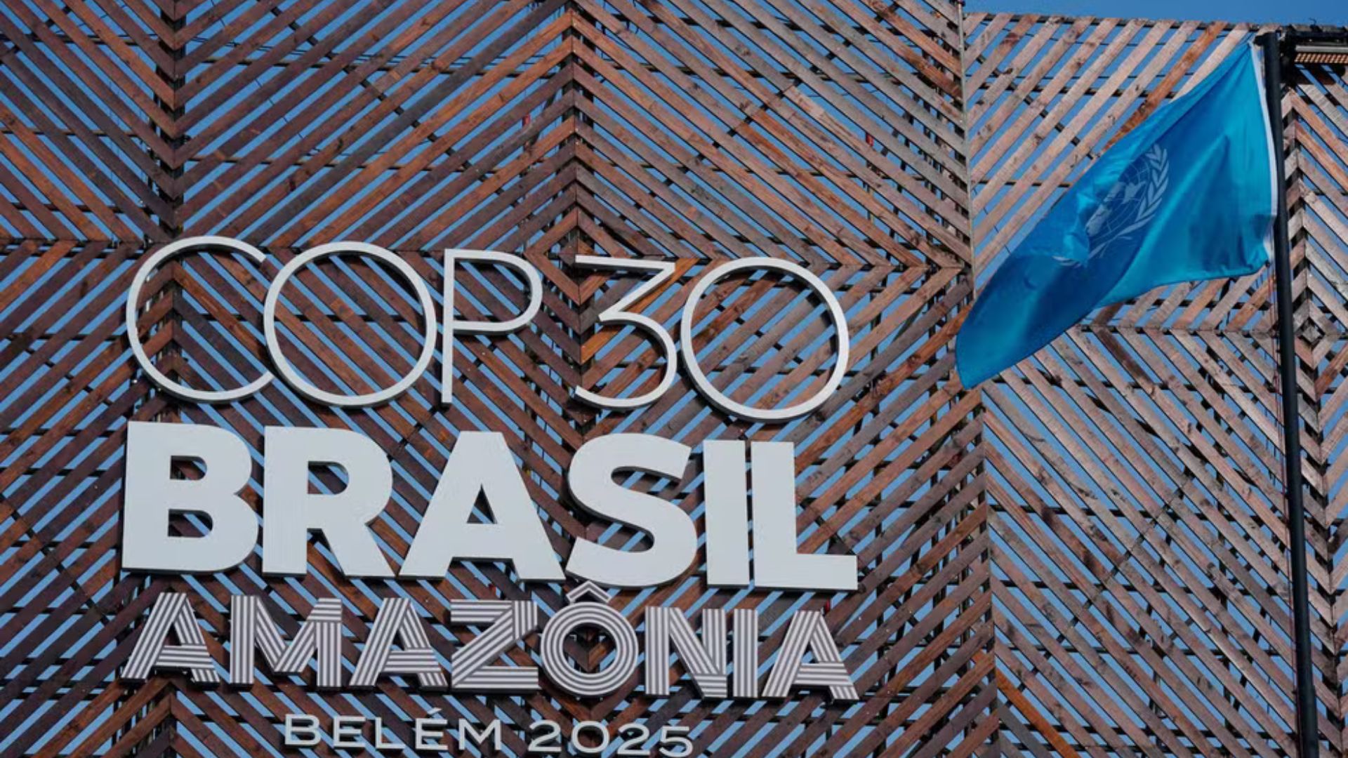 Placa da COP30, evento custou bilhões para o governo 