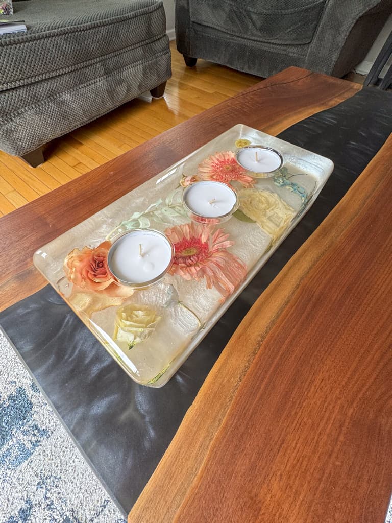 Resin and dried flowers candle holder