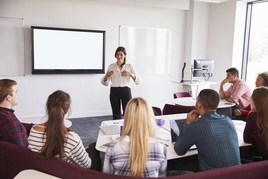 Female Lecturer Images – Browse 289,708 Stock Photos, Vectors, and Video | Adobe Stock
