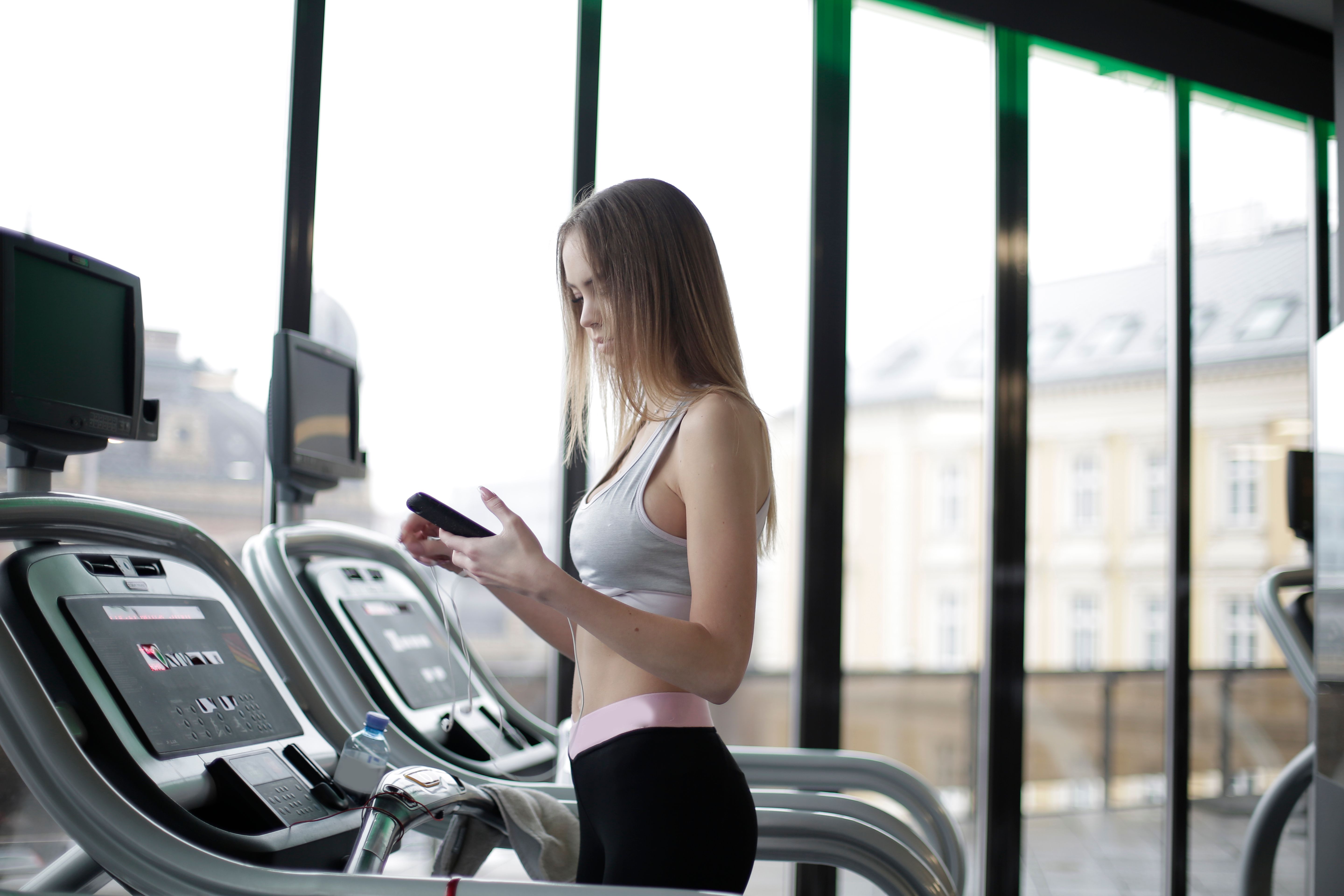 How to Start Strength Training With a Real Coach (2026 Guide)