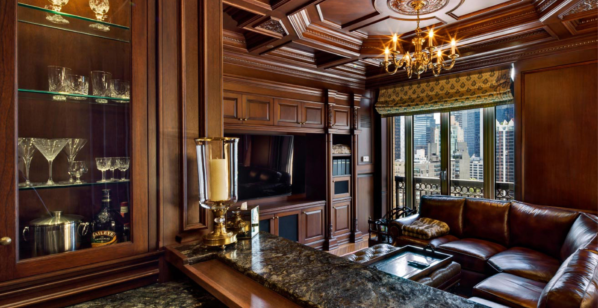 Boiserie Media Unit Bar