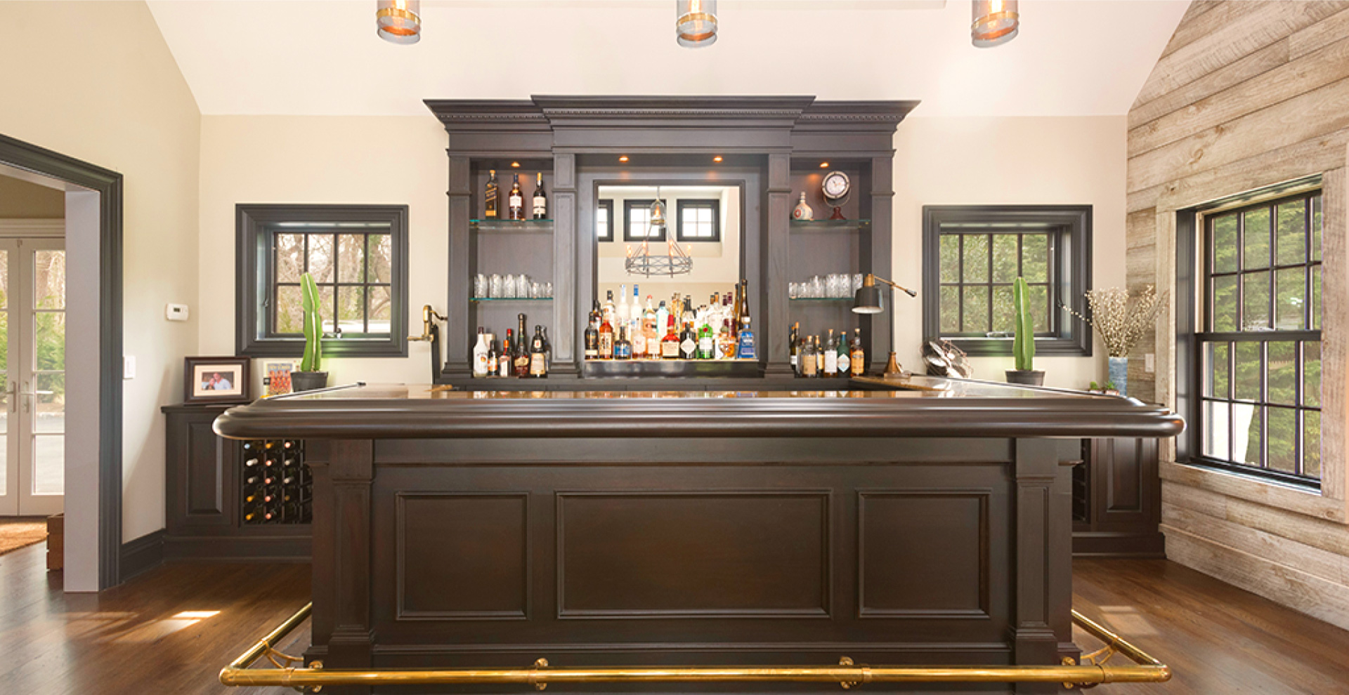 Custom Bar
