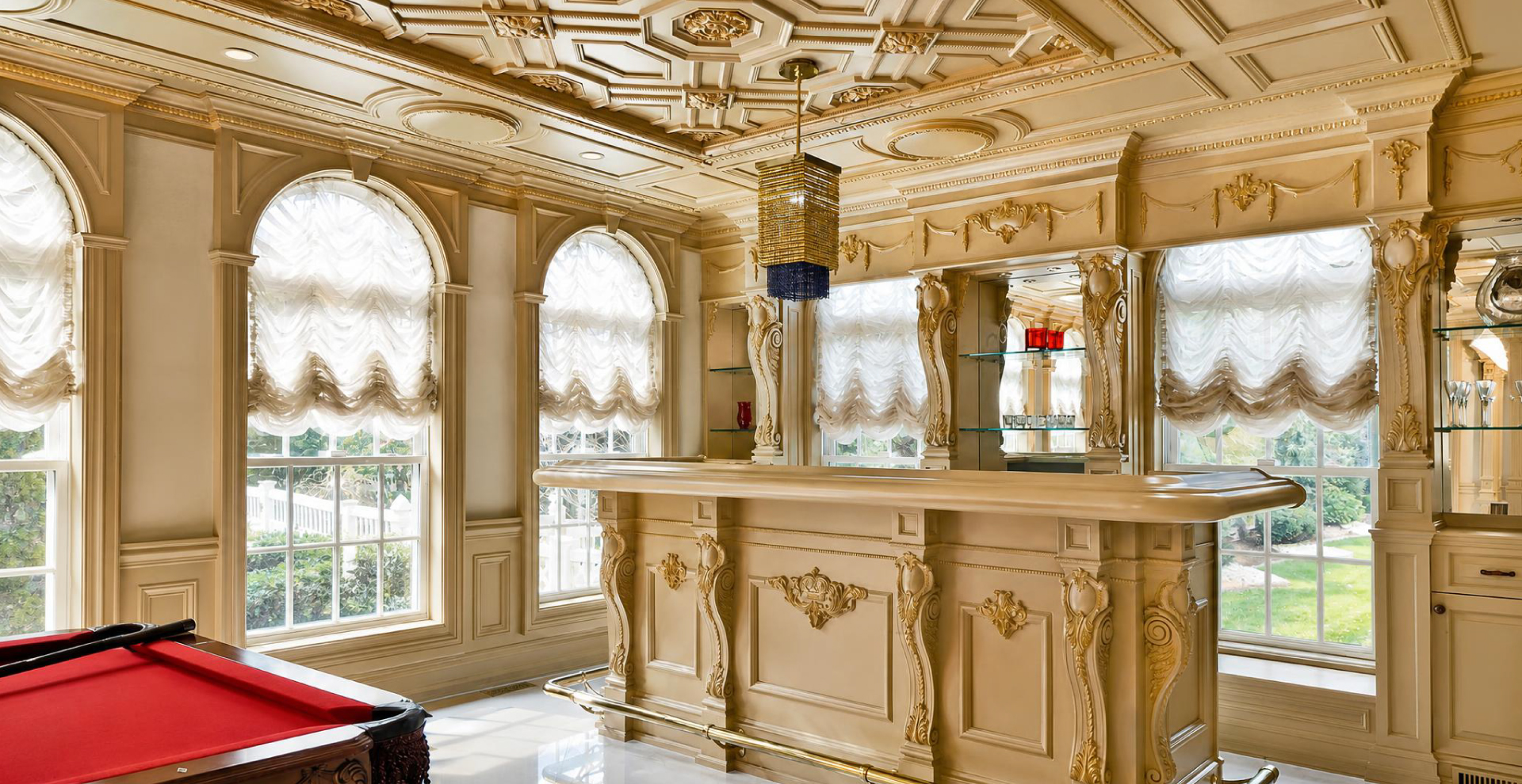 Custom Bar