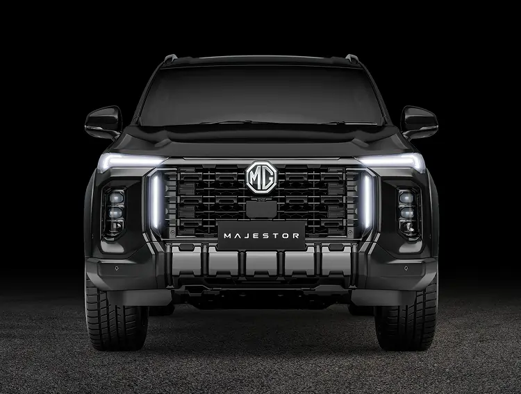 Majestor-three-image