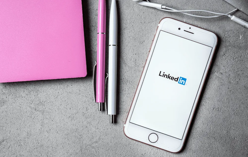 Page LinkedIn dédiée aux carrières dans le secteur hôtelier Influence Society
