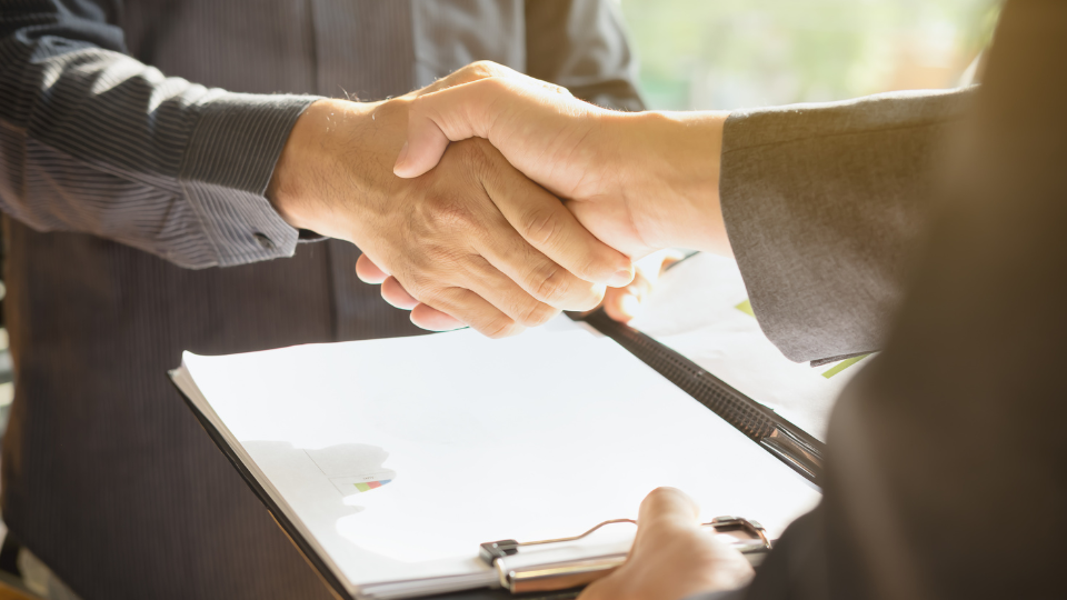 In this article, we’ll explore what an MSA is, why it’s important for long-term partnerships, and how it streamlines business operations. We’ll also discuss how platforms like DocJuris can simplify the MSA drafting and management process, ensuring that your agreements are accurate.