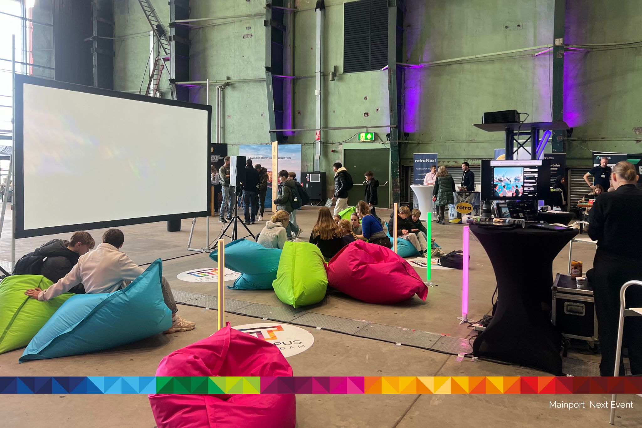 Leerlingen stappen de haven binnen via hun eigen AI-video!