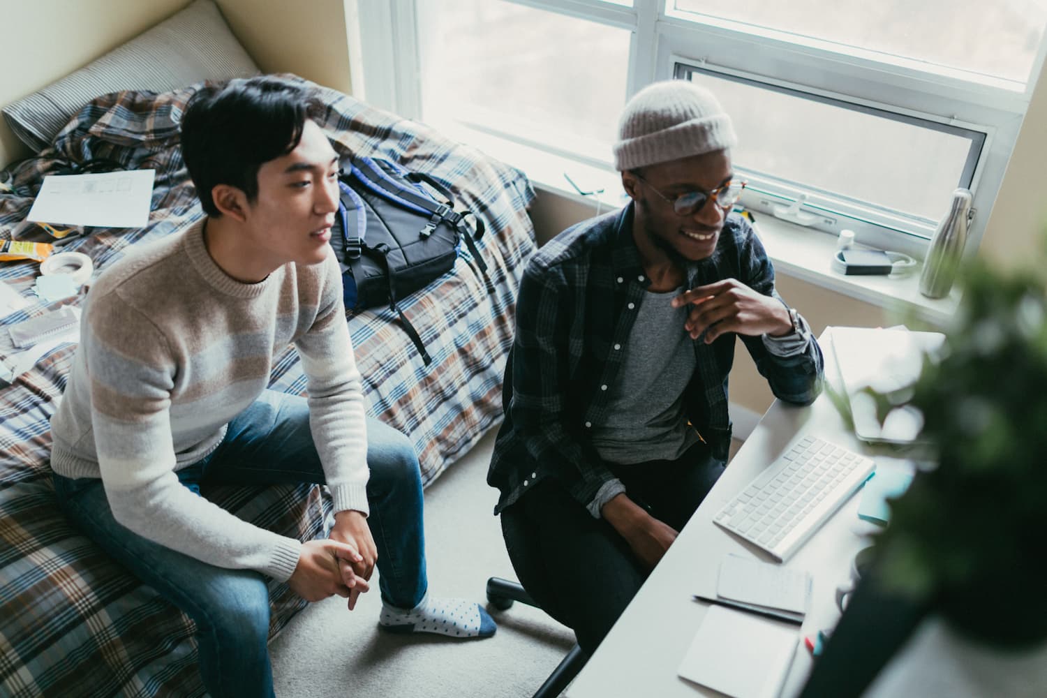 Students in shared student housing