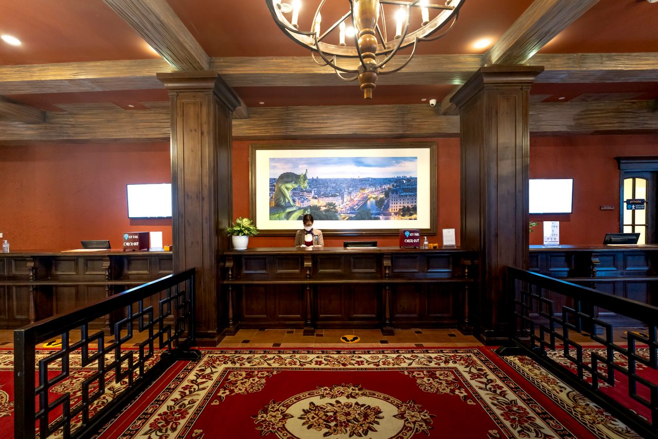 Airbnb safety vs hotels: key differences and what hosts must do