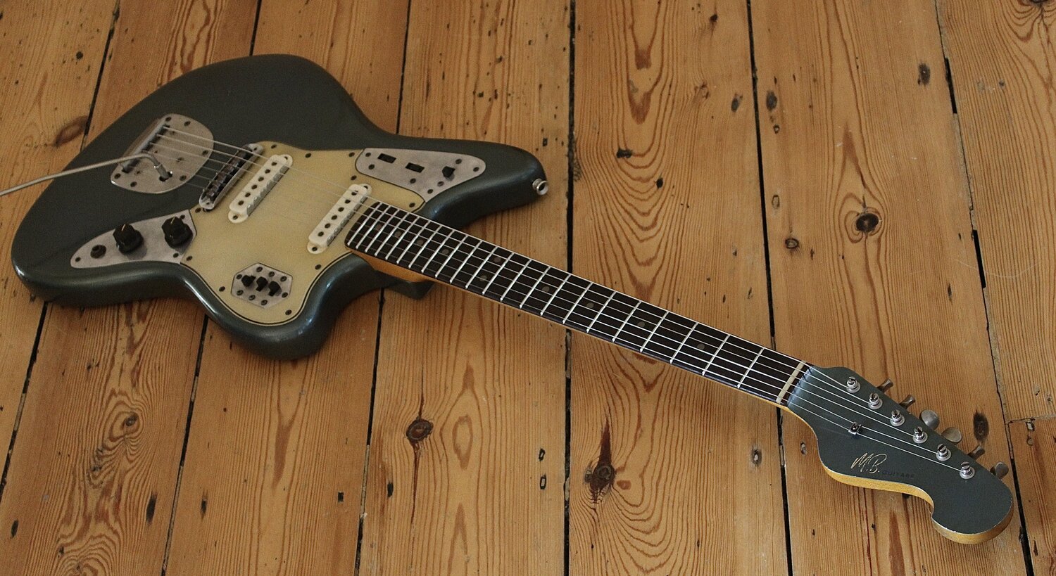 MB Guitars Offset 008