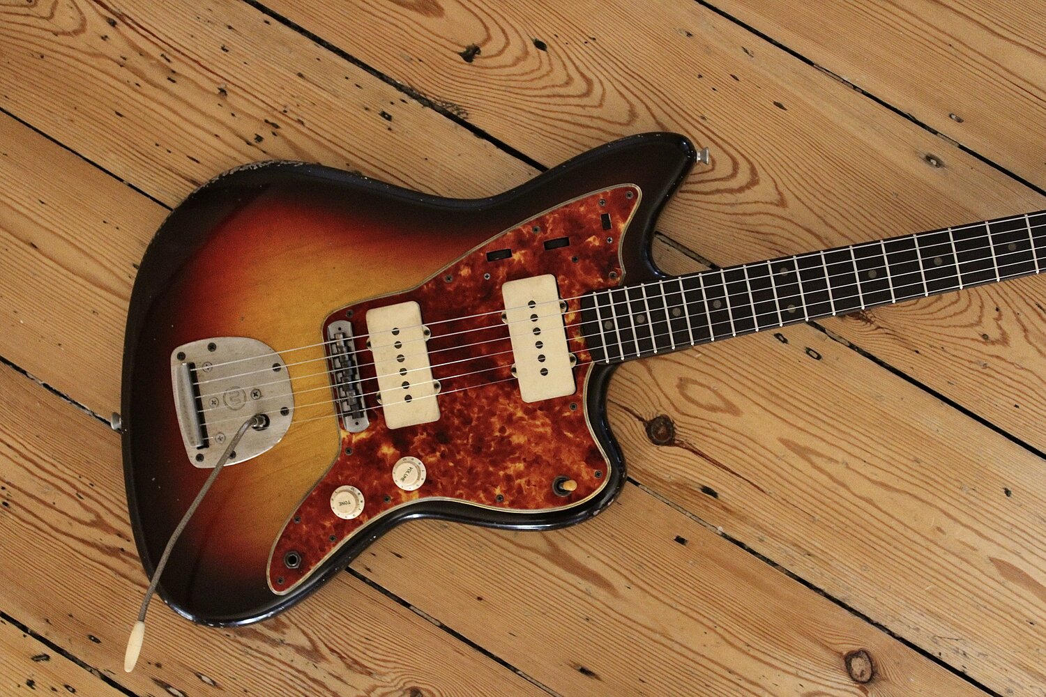 MB Guitars Offset 014