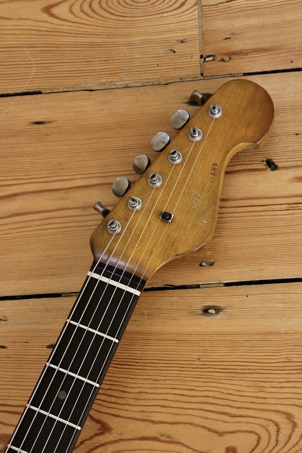 MB Guitars Offset 019
