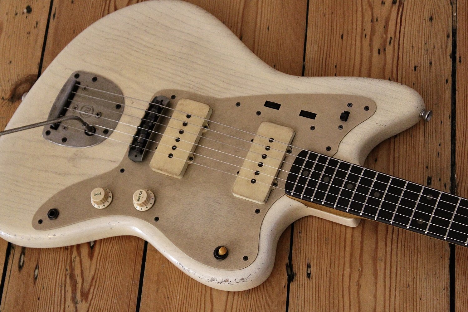 MB Guitars Offset 021