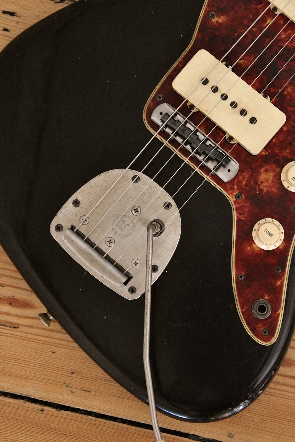 MB Guitars Offset 031