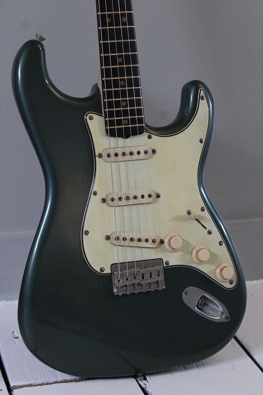 MB Guitars Double Cut 011