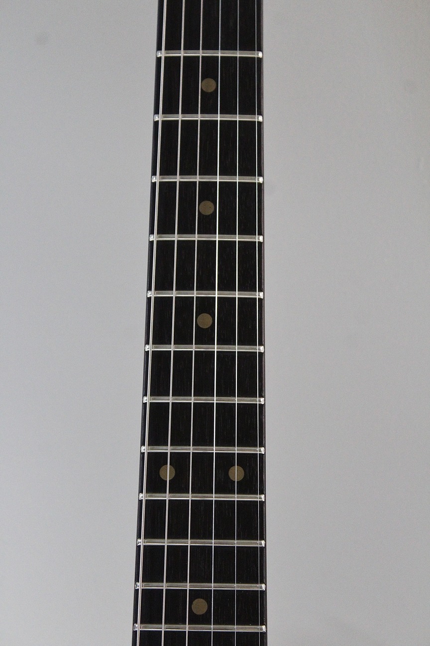 MB Guitars Double Cut 039