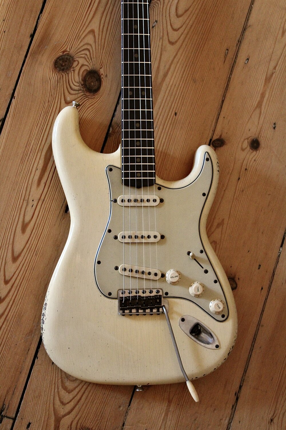 MB Guitars Double Cut 045