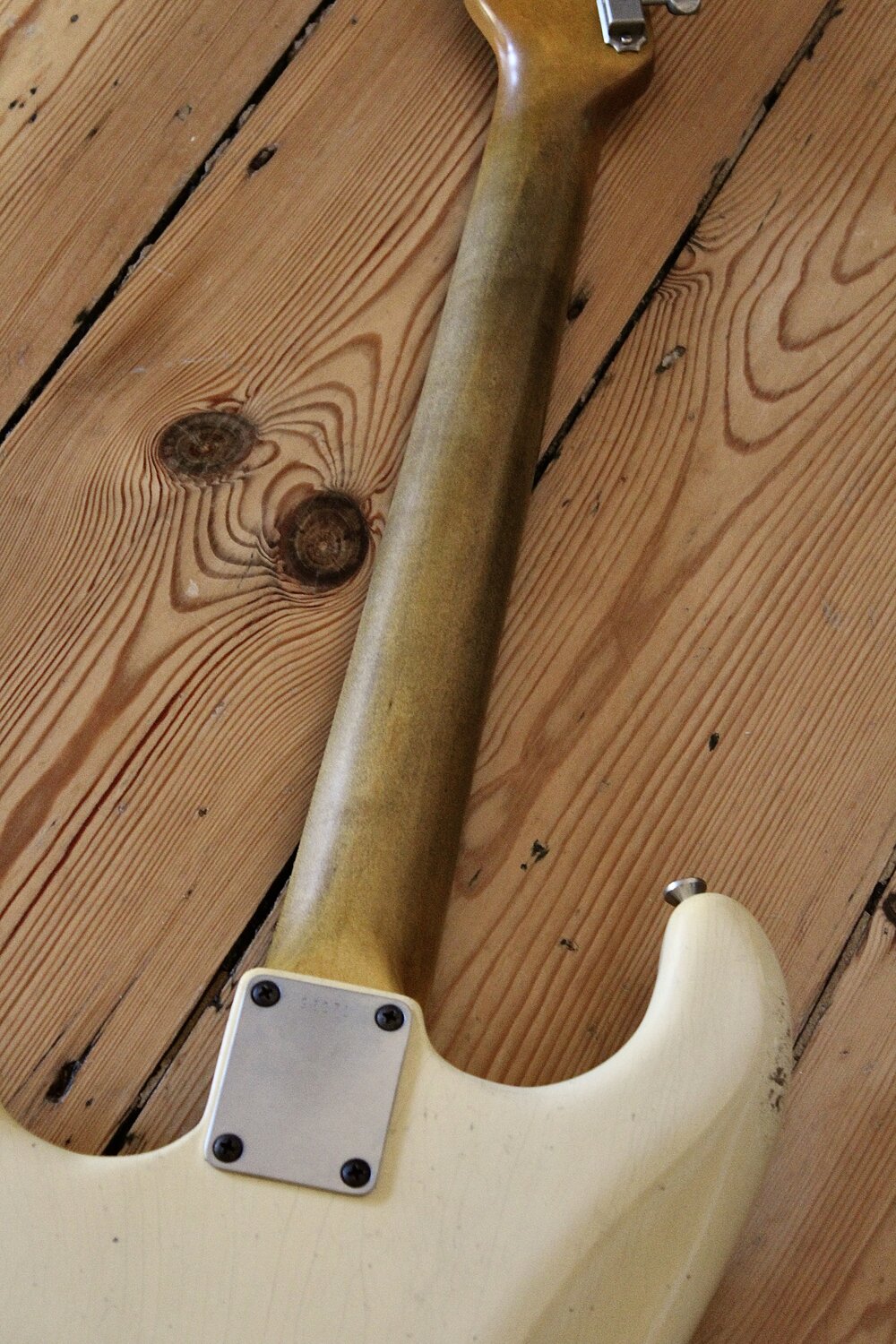 MB Guitars Double Cut 050